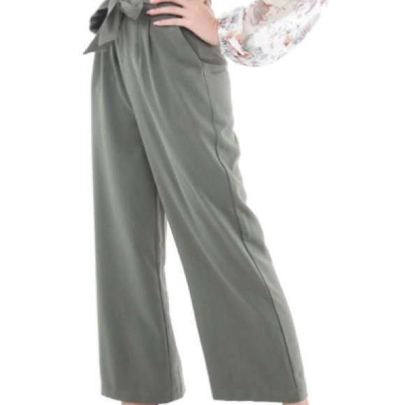 BB Dakota Go With the Flow Cropped Pants - Picture 3 of 3